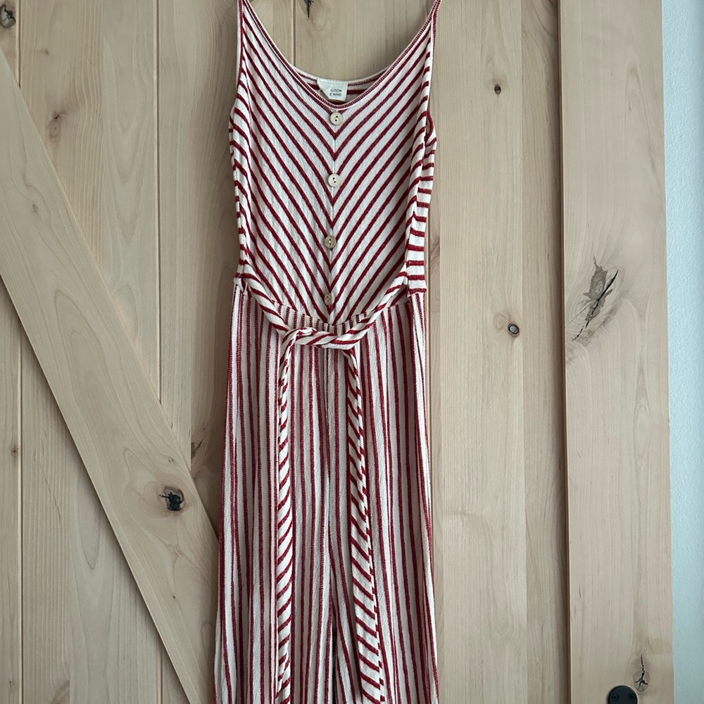 Women’s small jumper, cream and red striped